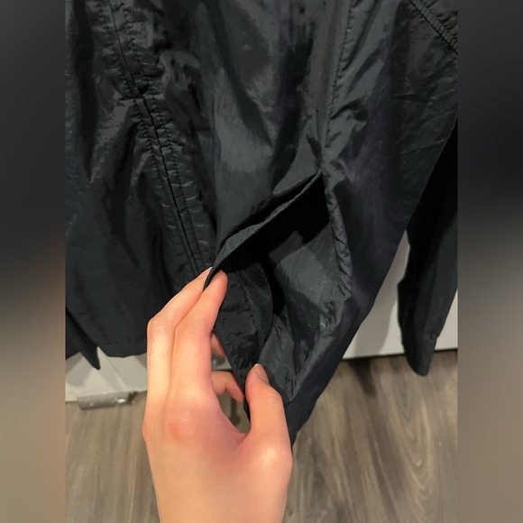 Oakley Zip Up Light Windbreaker Jacket - Picture 5 of 5